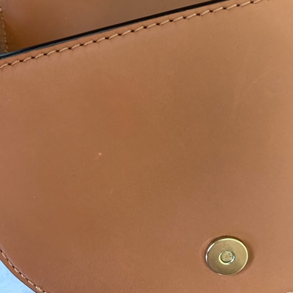 Tory Burch mini saddle bag - Picture 5 of 6